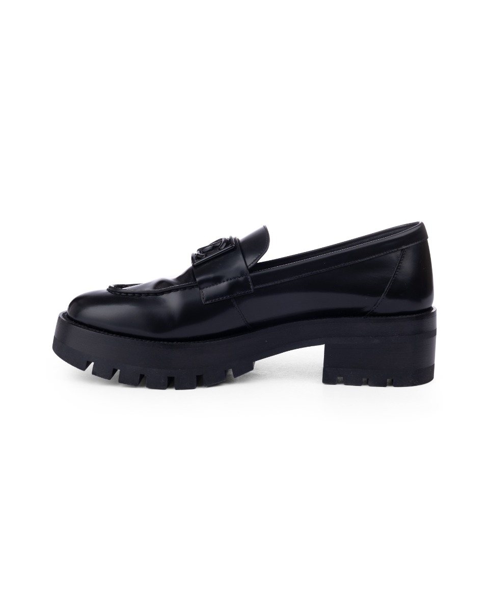 Chanel "CC" platform loafers thumbnail