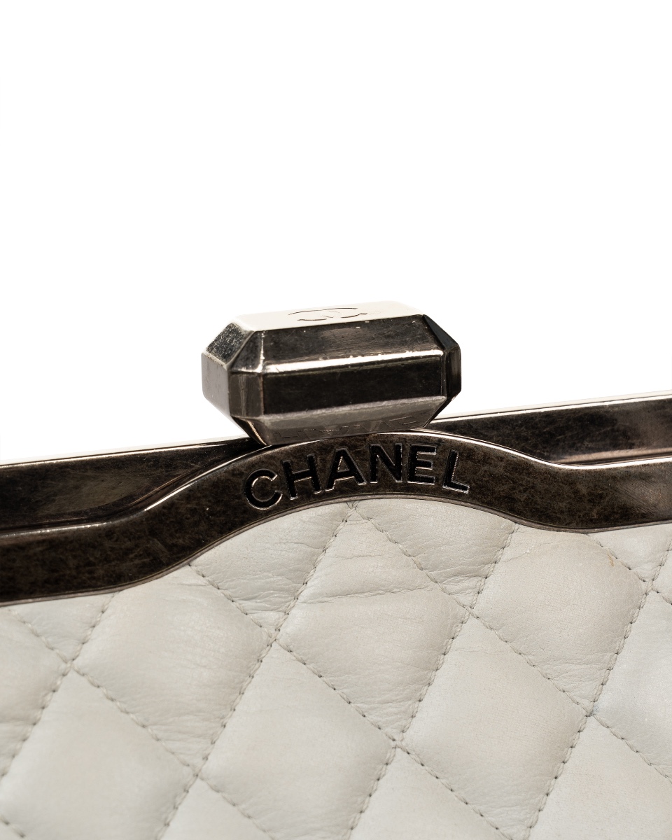 Chanel Chic Frame quilted light grey bag thumbnail