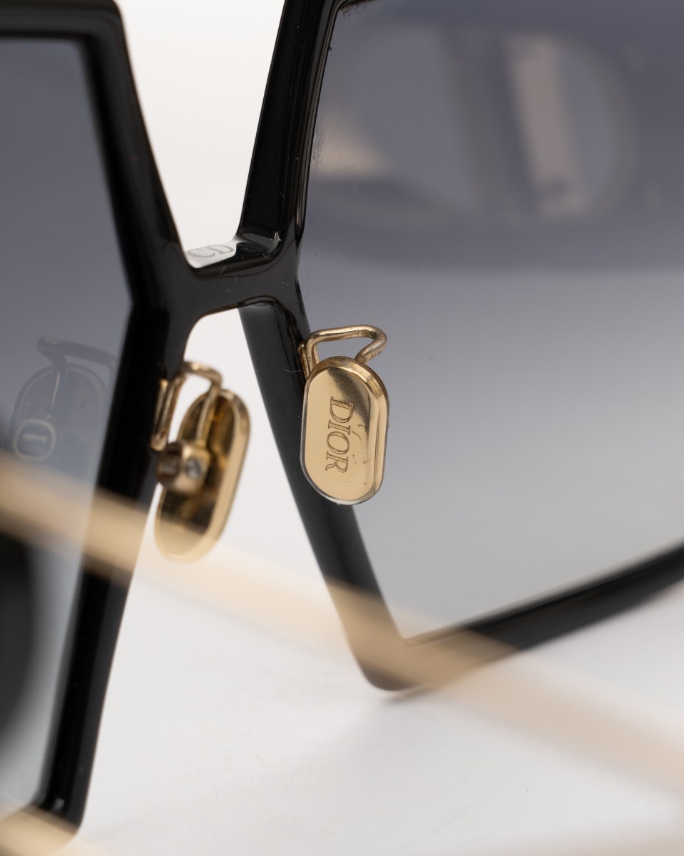 Christian Dior 30 Montaigne black/gold two-tone sunglasses thumbnail