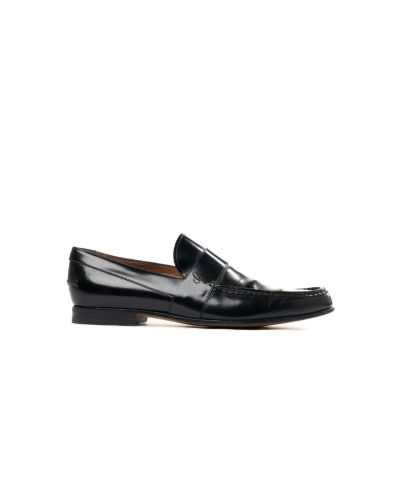 Gucci G-logo embossed black leather loafers