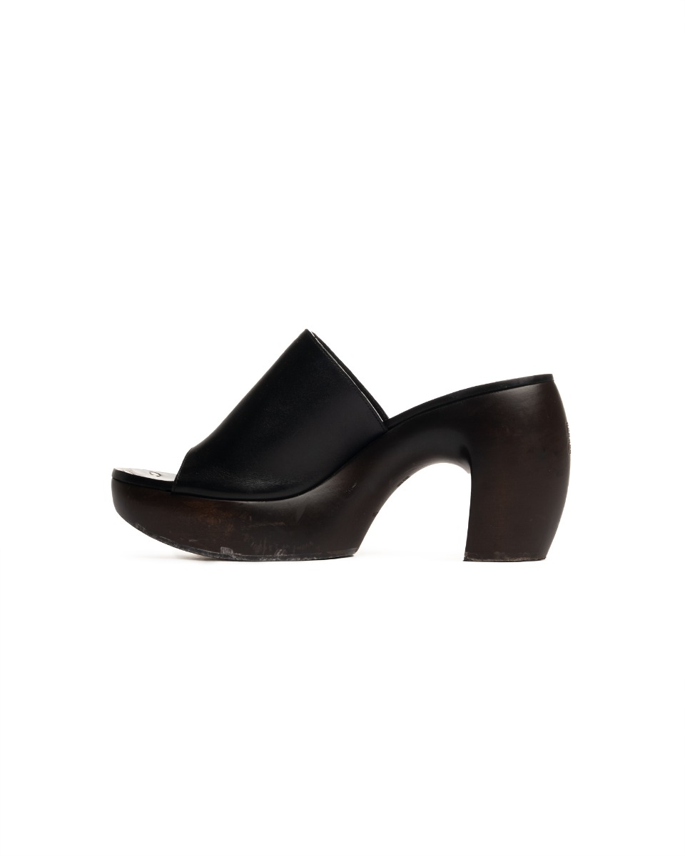 Givenchy G Clog leather mules thumbnail