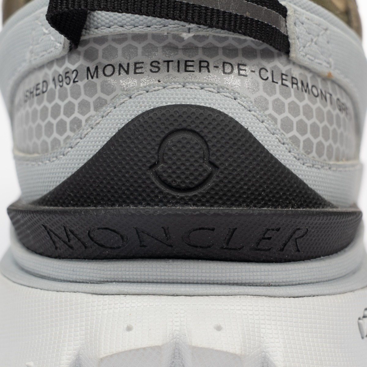 Moncler Grenoble x END Trailgrip Gore-tex khaki sneakers thumbnail