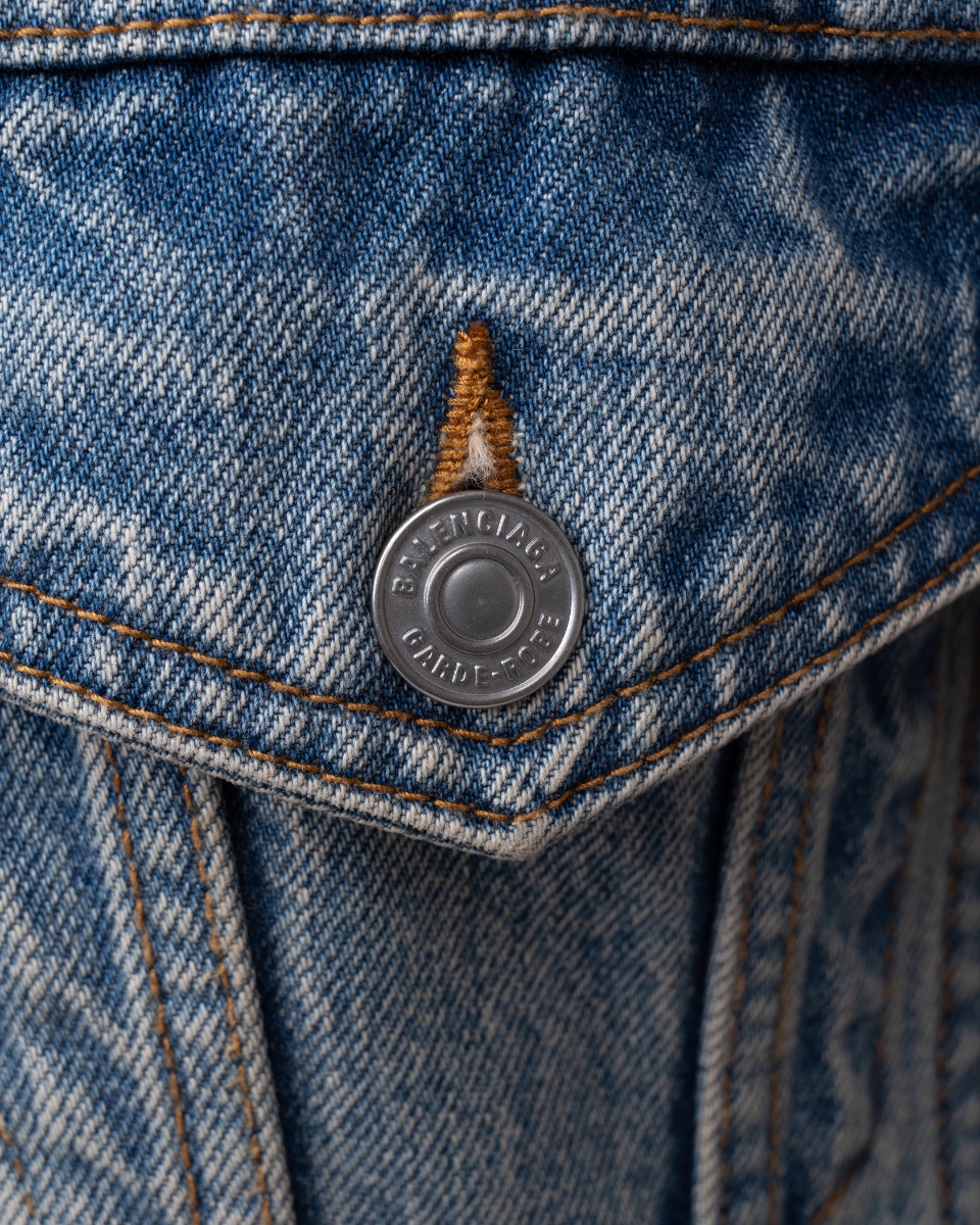 Balenciaga Garde-Robe Hourglass washed jeans jacket thumbnail